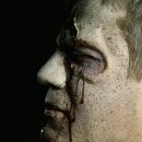 Salida de la herida de látex natural de la piel - frente de zombies Mike